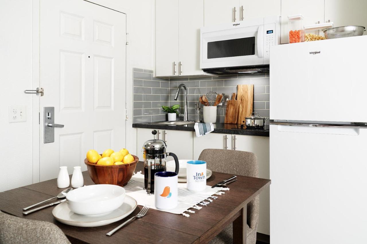 Intown Suites Extended Stay Уорнер-Робинс Экстерьер фото